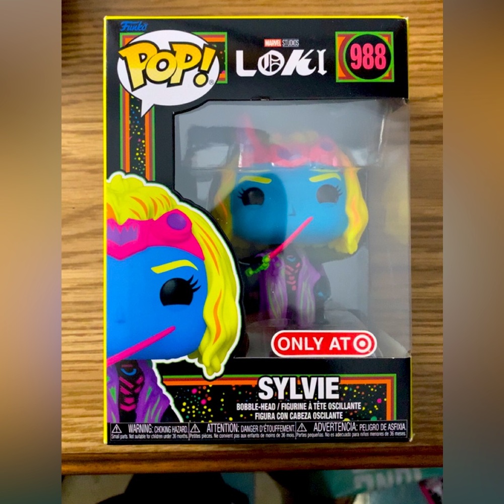 Funko Pop Slyvie Black Light 988